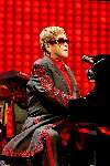 Elton-John-07-13-06-2017-Luxemburg_thumb